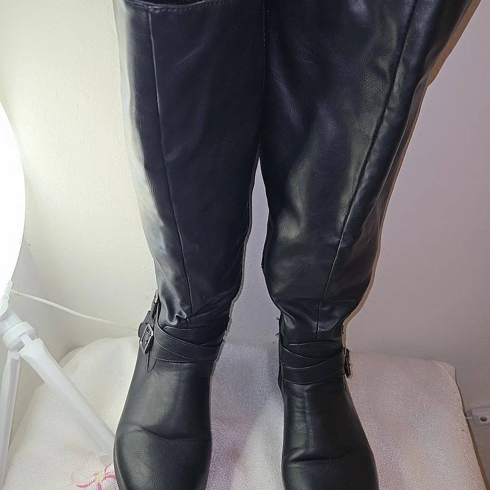 Black Leather Knee-High Boots